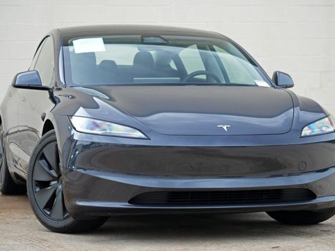 Used 2024 Tesla Model 3 RWD image 4