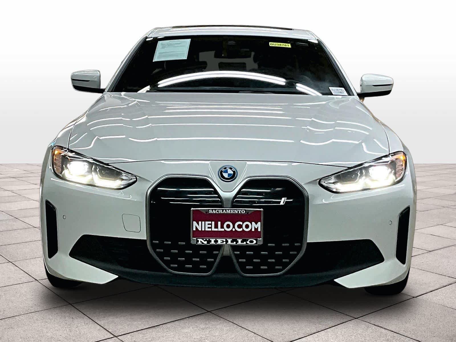 Used 2023 BMW i4 eDrive35 w/ Premium Package RWD image 3