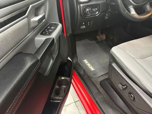 Used 2019 RAM 1500 Big Horn AWD/4WD image 11