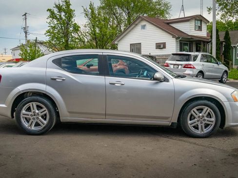 Used 2012 Dodge Avenger SXT FWD image 15