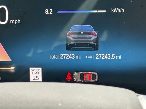 Used 2023 BMW i4 eDrive35 w/ Premium Package image 27