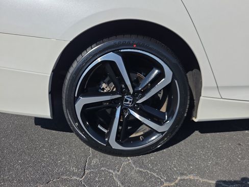 Used 2021 Honda Accord Sport image 27