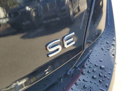 New 2026 Volkswagen Jetta SE FWD image 6