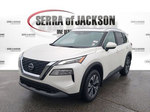 Used 2023 Nissan Rogue SV w/ SV Premium B Package FWD image 5