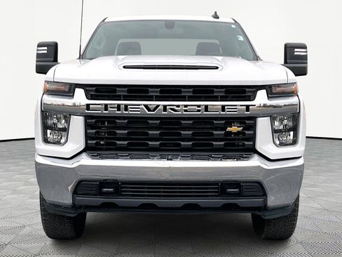 Used 2023 Chevrolet Silverado 2500 LT image 3