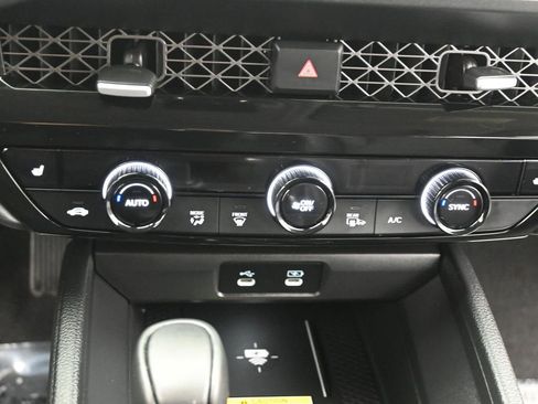 Used 2025 Honda Accord EX-L image 17