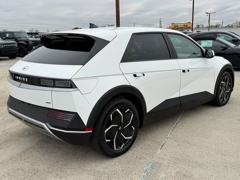 Used 2023 Hyundai Ioniq 5 SE image 8