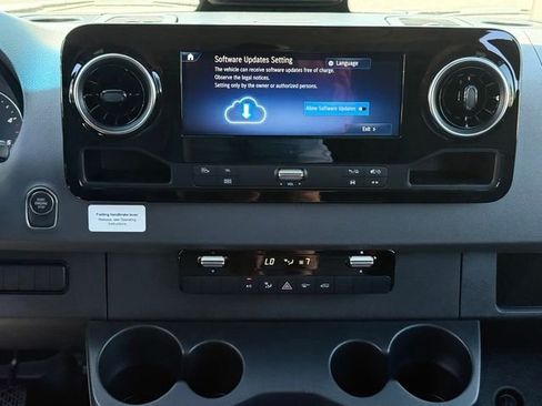 New 2026 Mercedes-Benz Sprinter 2500 image 23