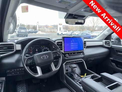 Used 2023 Toyota Tundra Limited image 7
