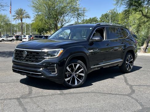 Used 2024 Volkswagen Atlas SEL Premium R-Line AWD/4WD image 31