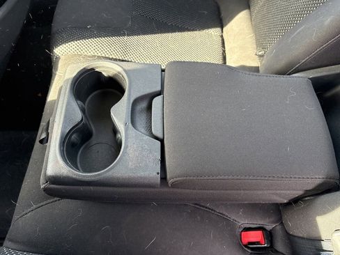 Used 2015 Dodge Dart SXT image 12