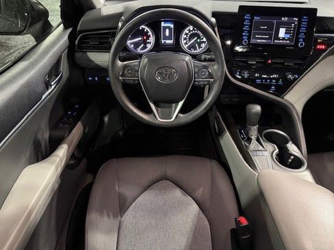 Used 2022 Toyota Camry LE image 24