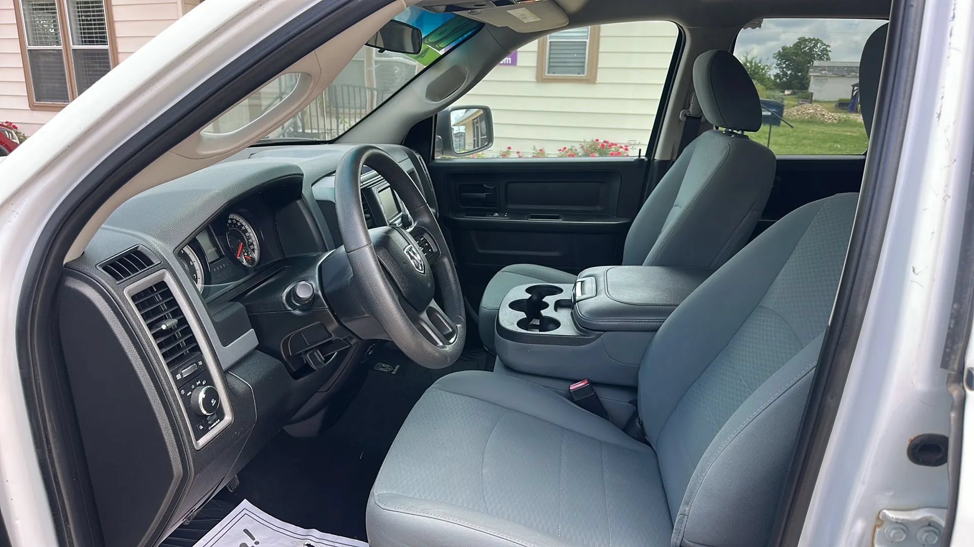 Used 2018 RAM 1500 Express w/ Express Value Package AWD/4WD image 12
