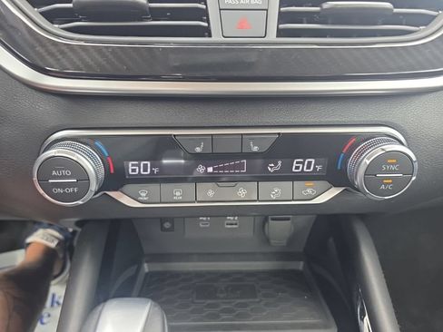 Certified 2025 Nissan Altima 2.5 SR w/ SR Premium Package FWD image 24