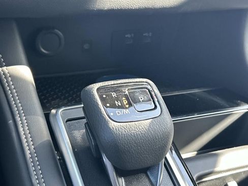 New 2026 Nissan Pathfinder Platinum AWD/4WD image 33