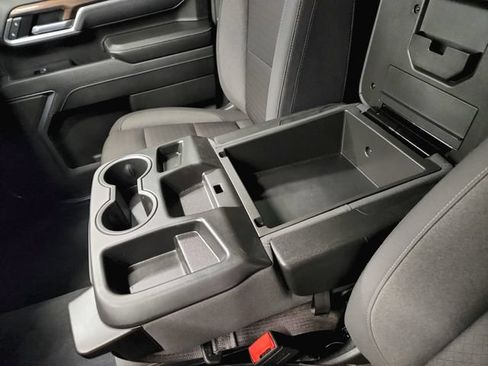 Used 2025 Chevrolet Silverado 2500 LT AWD/4WD image 35