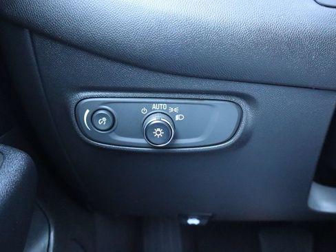 Used 2023 Chevrolet Equinox LT AWD/4WD image 15