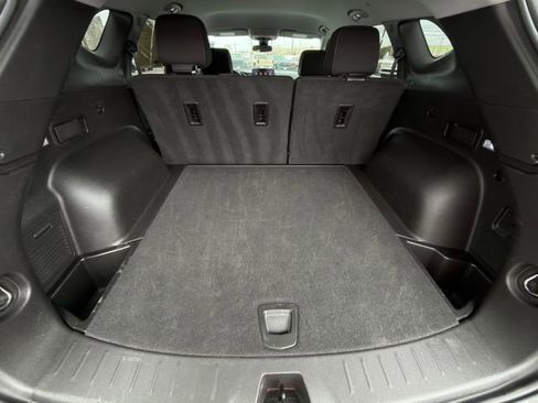 Used 2025 Chevrolet Blazer LT image 25