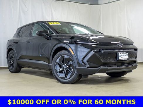 Certified 2026 Chevrolet Equinox EV LT w/ Comfort Package FWD image 2