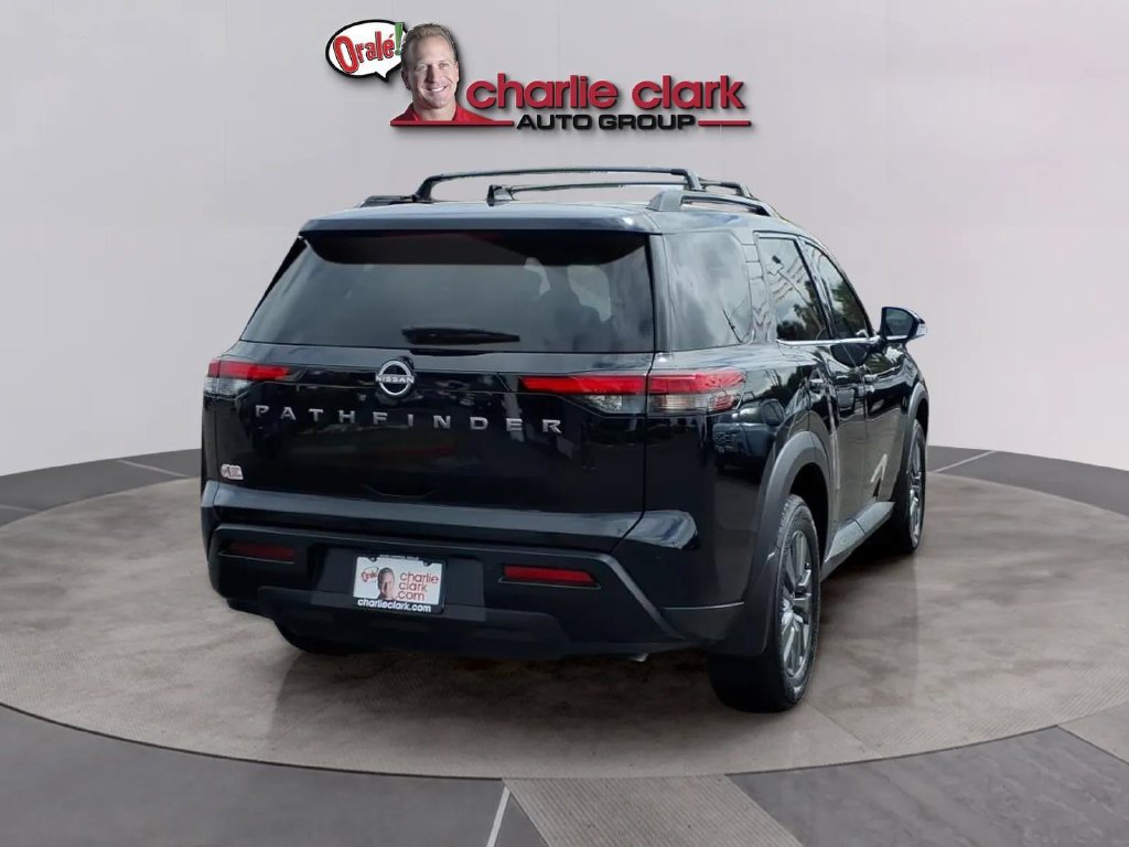 Certified 2026 Nissan Pathfinder SV FWD image 5