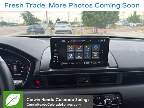 Used 2025 Honda Pilot Black Edition image 10