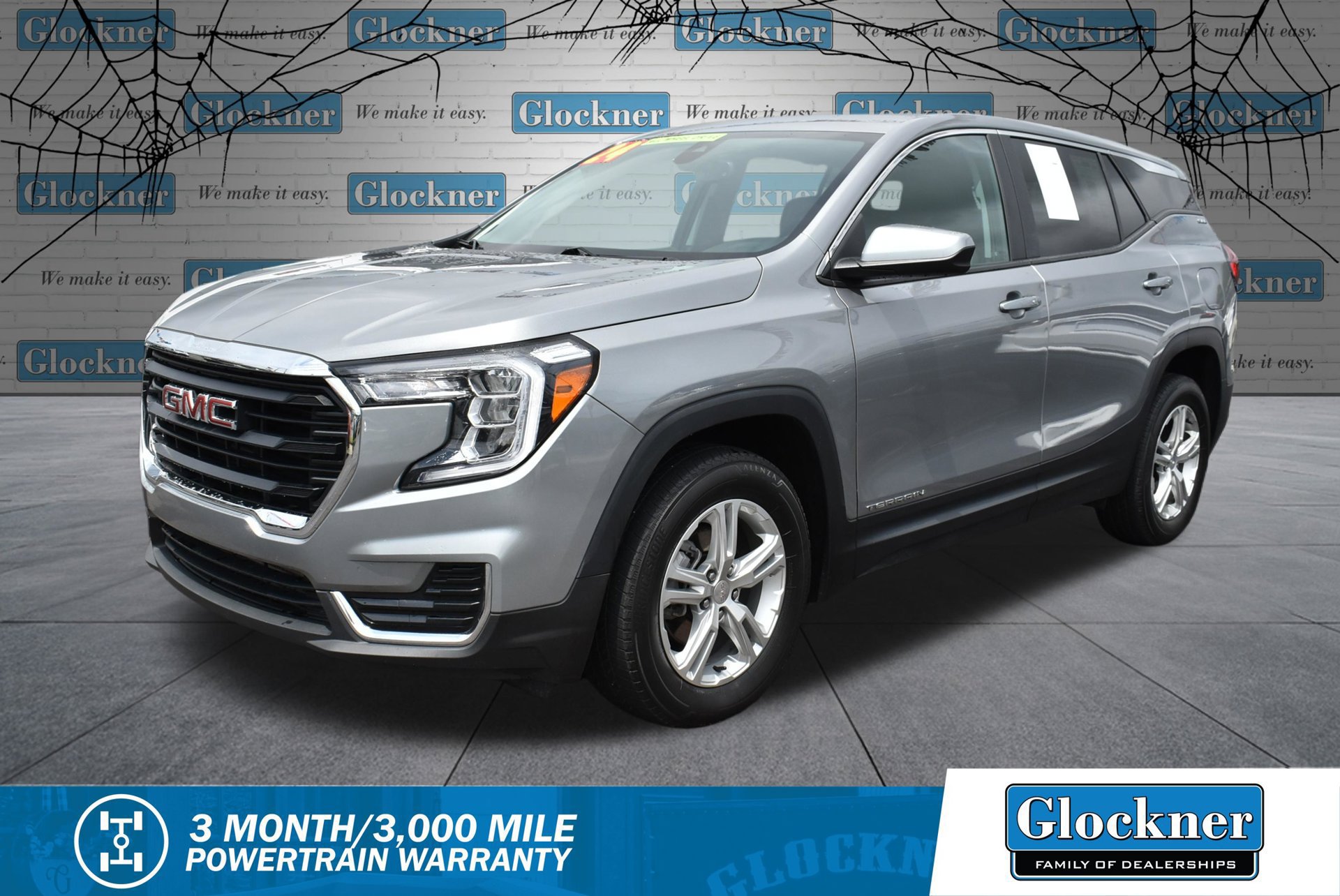 Used 2024 GMC Terrain SLE w/ LPO, Floor Liner Package AWD/4WD image 1