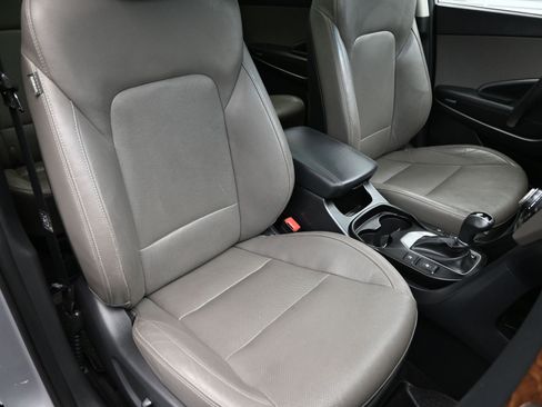 Used 2017 Hyundai Santa Fe Limited image 41