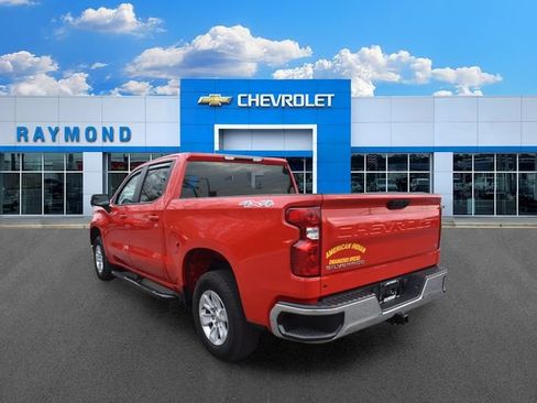 Used 2023 Chevrolet Silverado 1500 LT AWD/4WD image 5