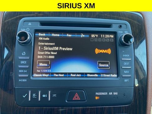 Used 2015 Chevrolet Traverse LT FWD image 9