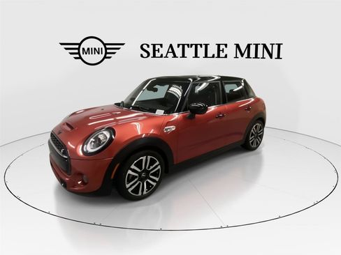Used 2021 MINI Cooper S w/ Coral Red Edition FWD image 5