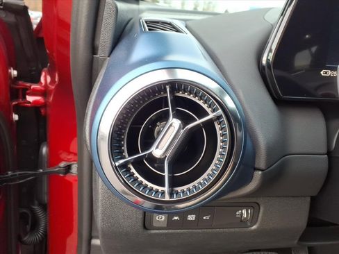 New 2026 Chevrolet Equinox EV LT image 23