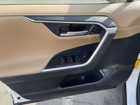 Used 2024 Toyota RAV4 Limited image 26