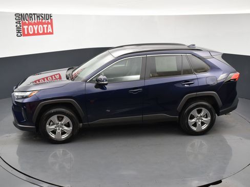 Used 2024 Toyota RAV4 XLE FWD image 17