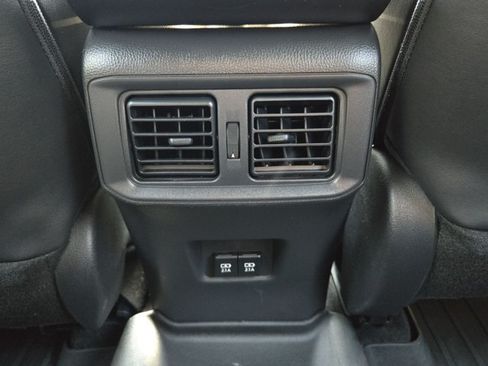 Used 2021 Toyota RAV4 XSE w/ XSE Grade Weather Package AWD/4WD image 18