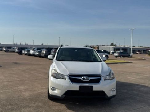 Used 2014 Subaru Crosstrek 2.0i Limited w/ Popular Package #1 AWD/4WD image 4