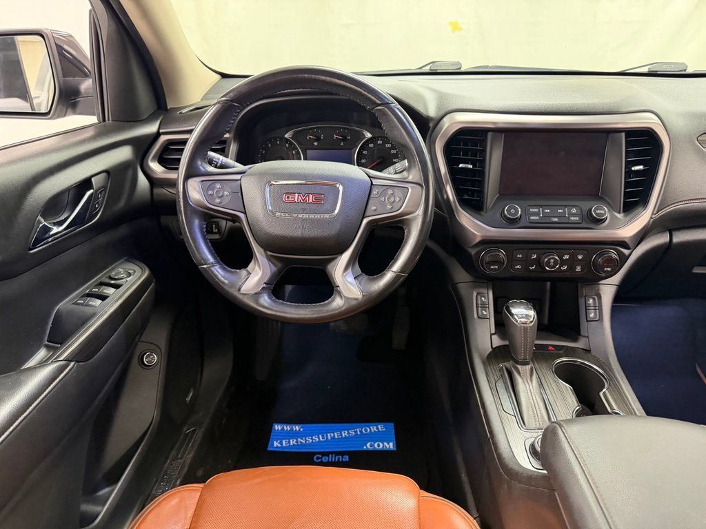 Used 2017 GMC Acadia SLT AWD/4WD image 29