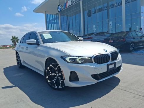 Used 2025 BMW 330i Sedan w/ Convenience Package RWD image 1
