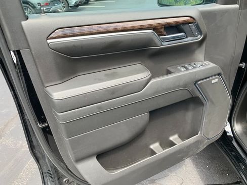 Used 2025 GMC Sierra 1500 Elevation w/ Preferred Package AWD/4WD image 19