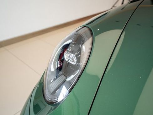 Used 2026 Porsche 911 Targa 4 GTS image 32