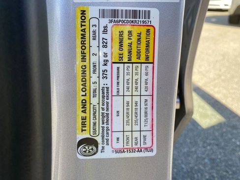 Used 2019 Ford Fusion SEL image 32