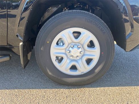 New 2026 Toyota Tundra SR image 9