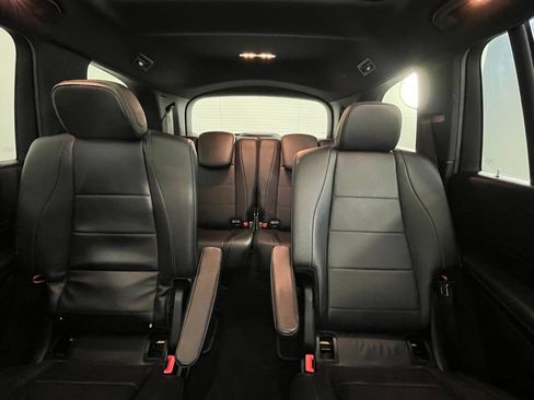 Used 2023 Mercedes-Benz GLS 450 4MATIC image 16