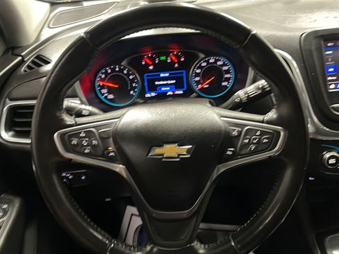 Used 2020 Chevrolet Equinox LT FWD image 4