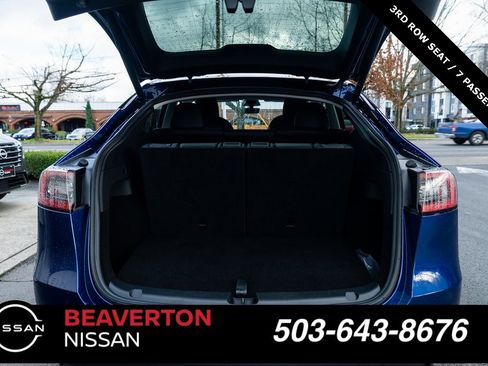 Used 2022 Tesla Model Y Long Range image 7