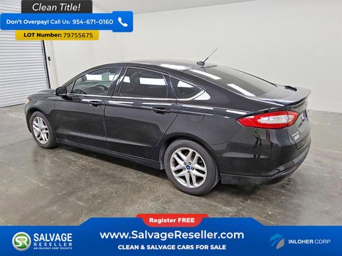 Used 2014 Ford Fusion SE image 3