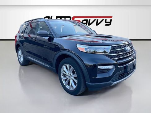 Used 2024 Ford Explorer XLT w/ Equipment Group 202A AWD/4WD image 1