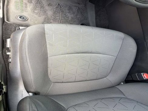 Used 2024 Toyota RAV4 AWD Hybrid image 9