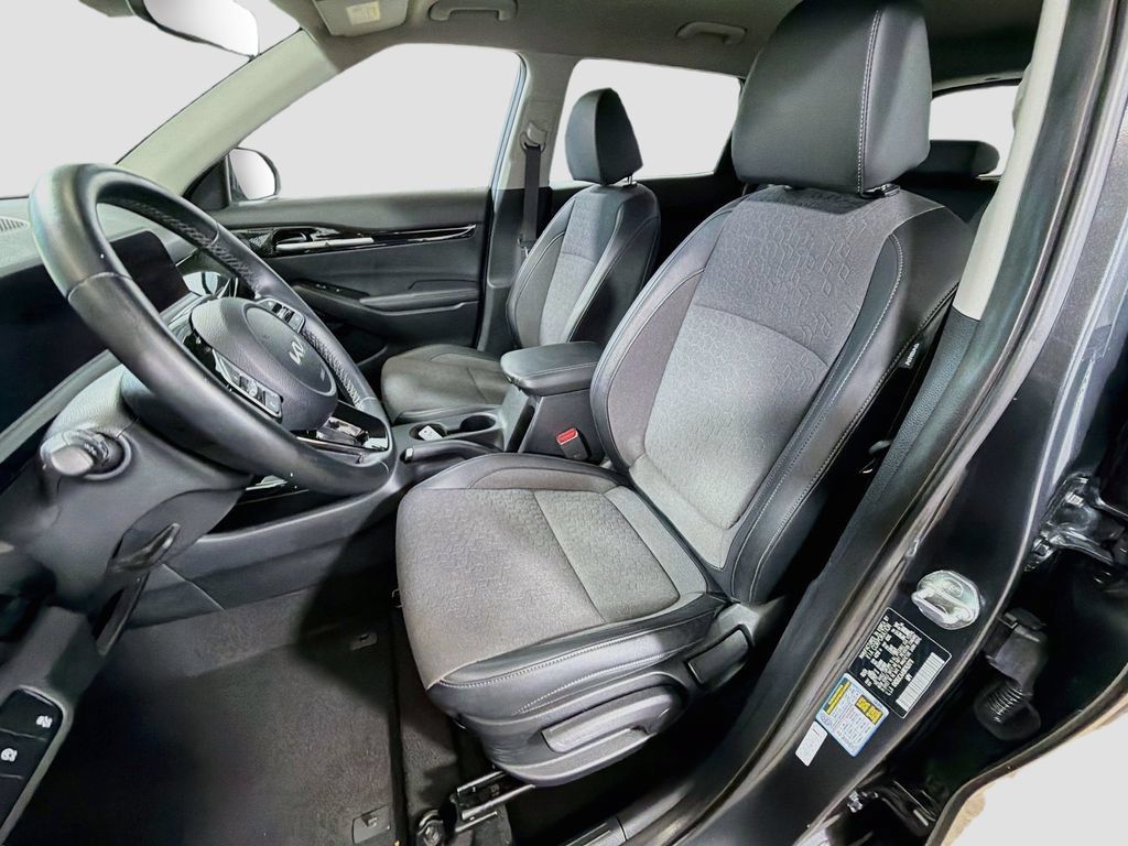 Used 2024 Kia Seltos S AWD/4WD image 22