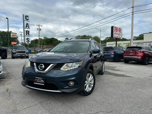 Used 2016 Nissan Rogue SV w/ SV Premium Package AWD/4WD image 1