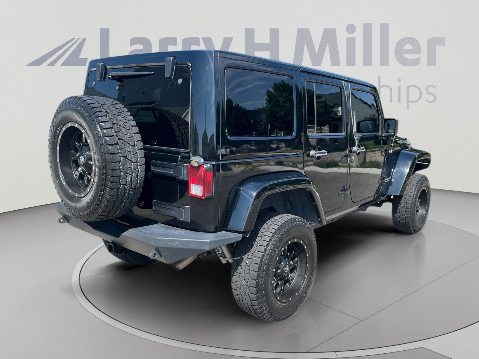Used 2013 Jeep Wrangler Unlimited Rubicon w/ Connectivity Group AWD/4WD image 5